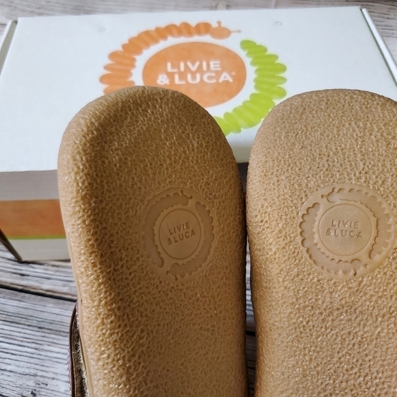 Livie and Luca Elephant Shoes New Without Box - Picture 3 of 14